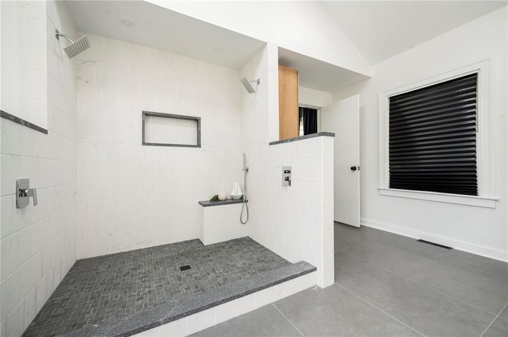 1407 W 50th Street — photo 22