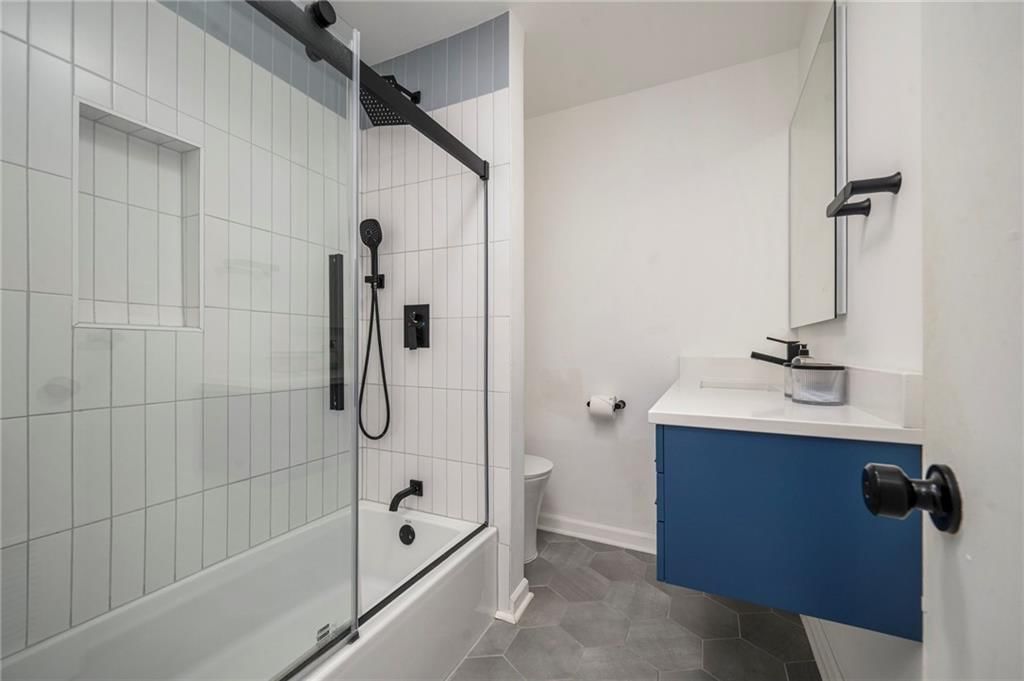 1407 W 50th Street — photo 26