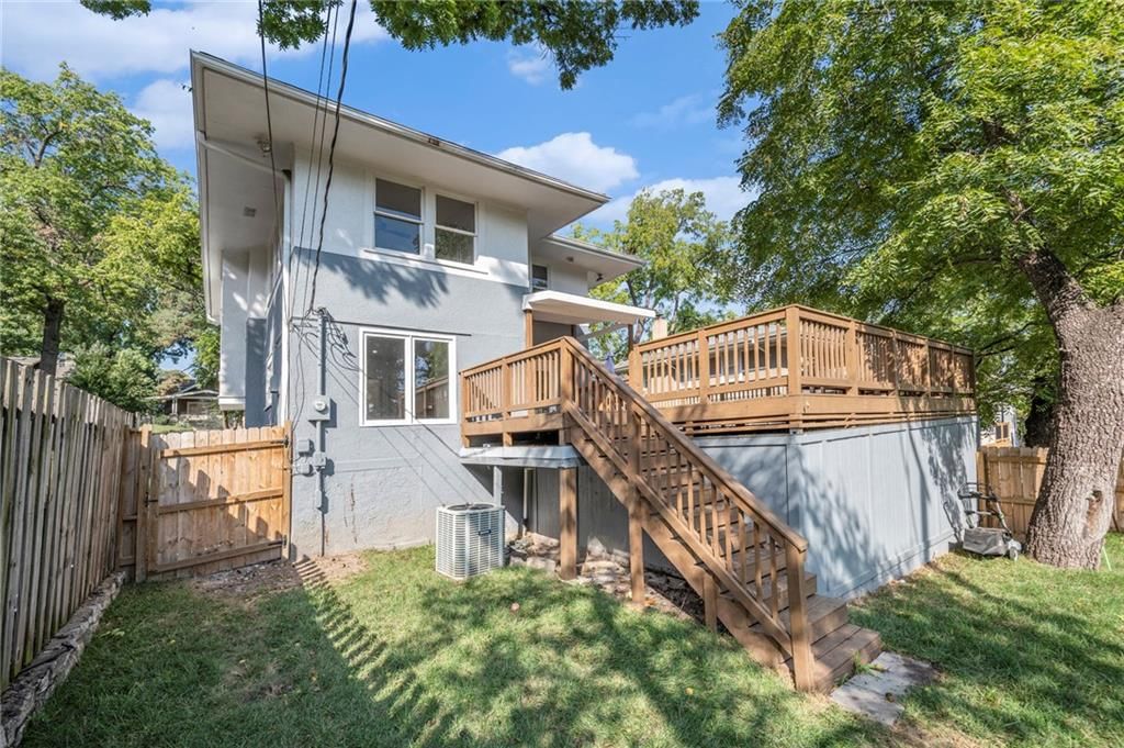 1407 W 50th Street — photo 36
