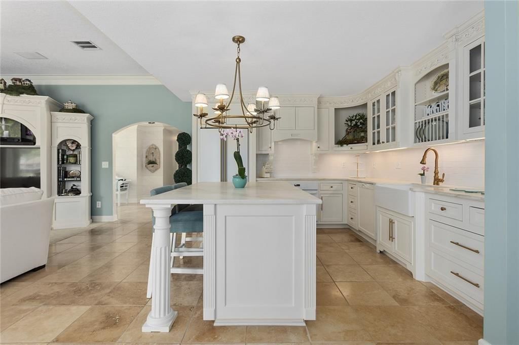 223 NW North Shore Drive — photo 5