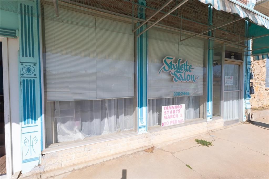 106 W Main Street — photo 3