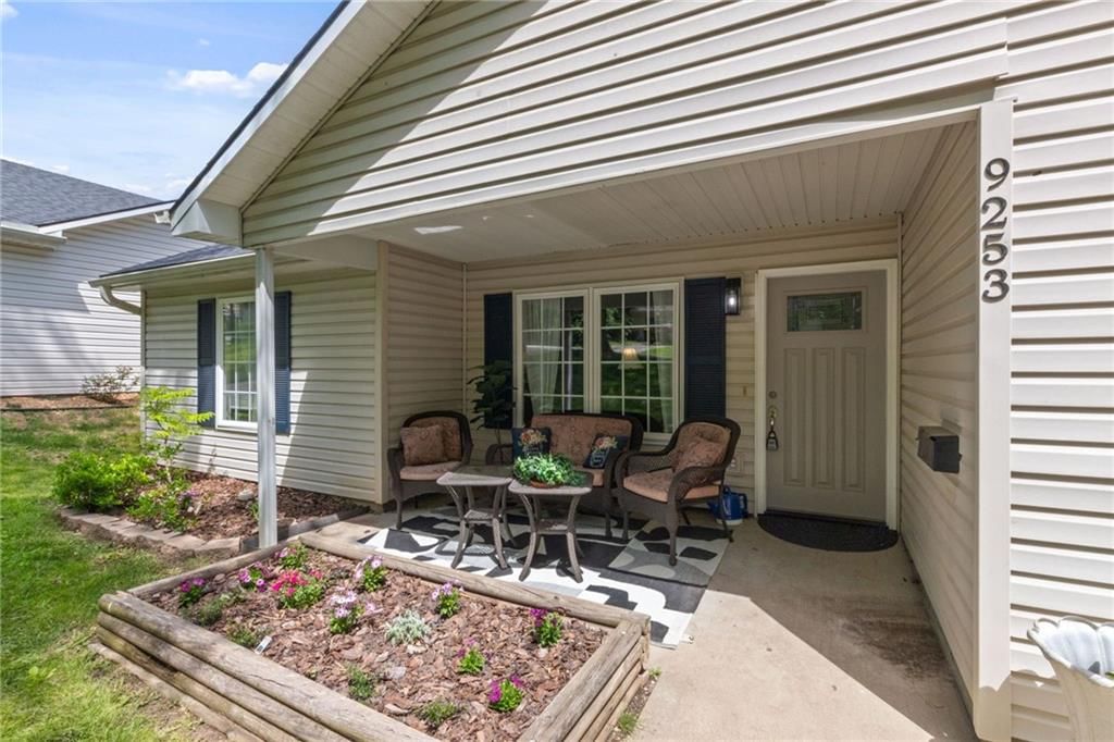 9253 Walnut Street — photo 4