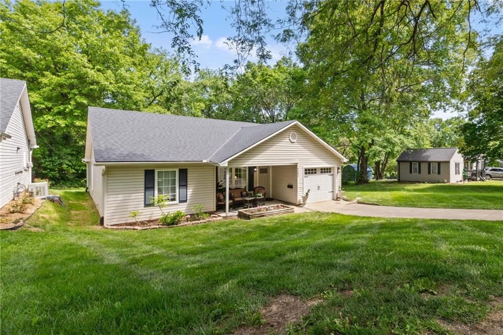 9253 Walnut Street — photo 45