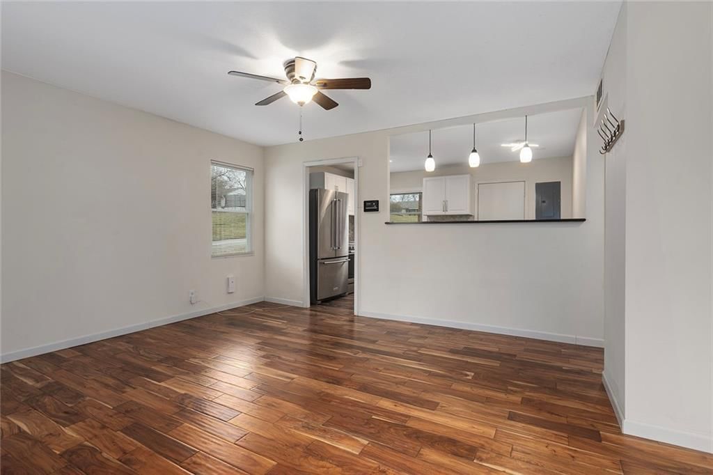 4603 WOOD Avenue — photo 3