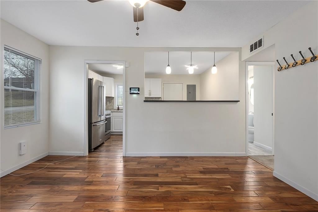 4603 WOOD Avenue — photo 5