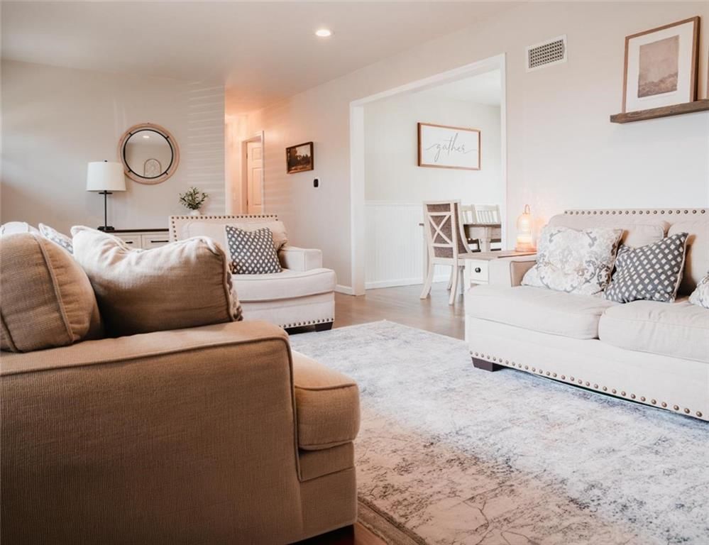 8308 N Troost Avenue — photo 4