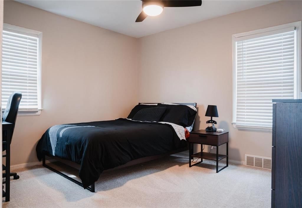8308 N Troost Avenue — photo 15