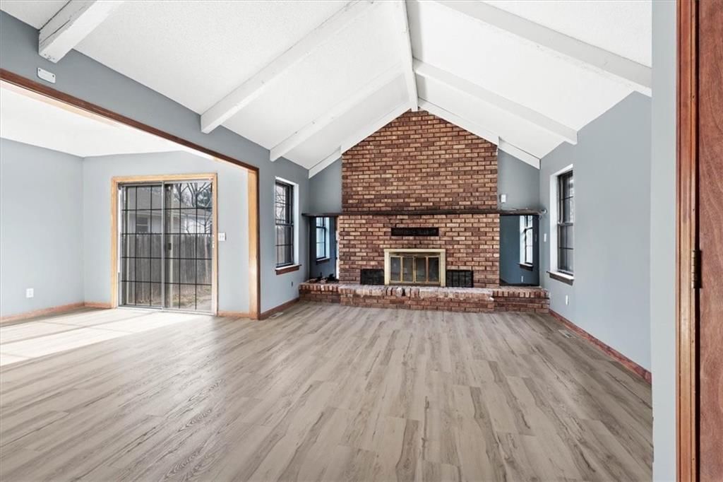 8401 STERLING Avenue — photo 4