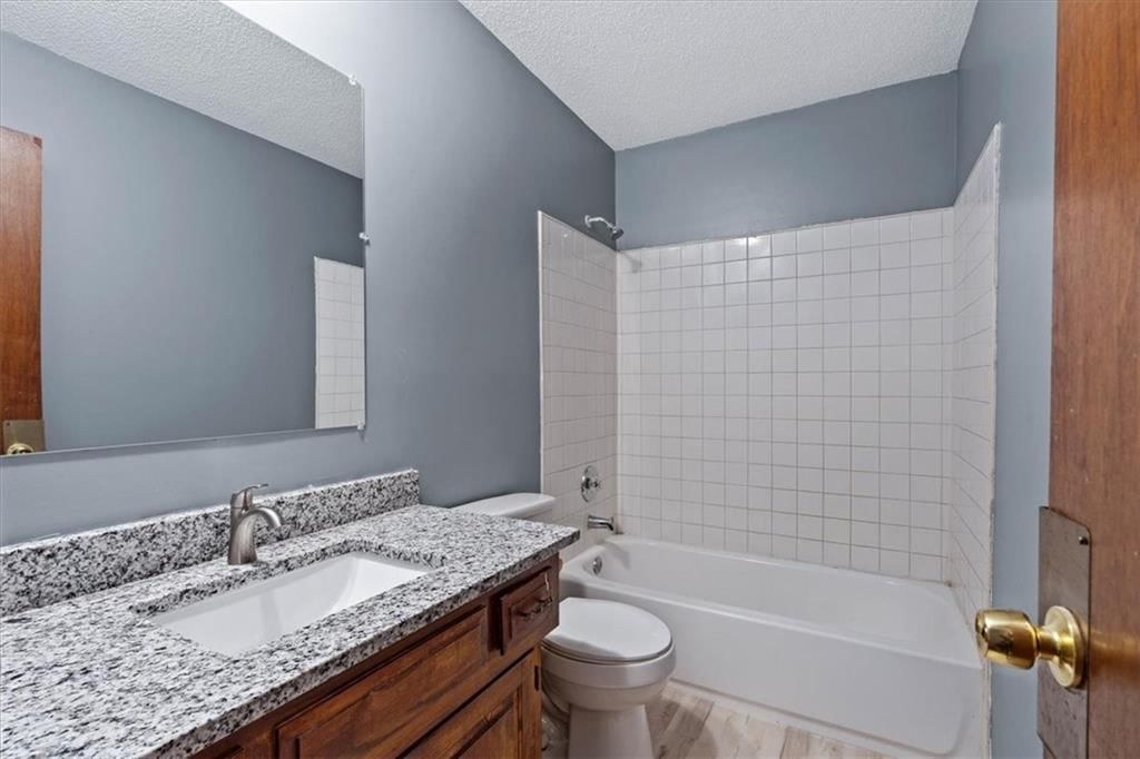 8401 STERLING Avenue — photo 18