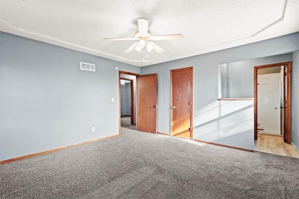 8401 STERLING Avenue — photo 24
