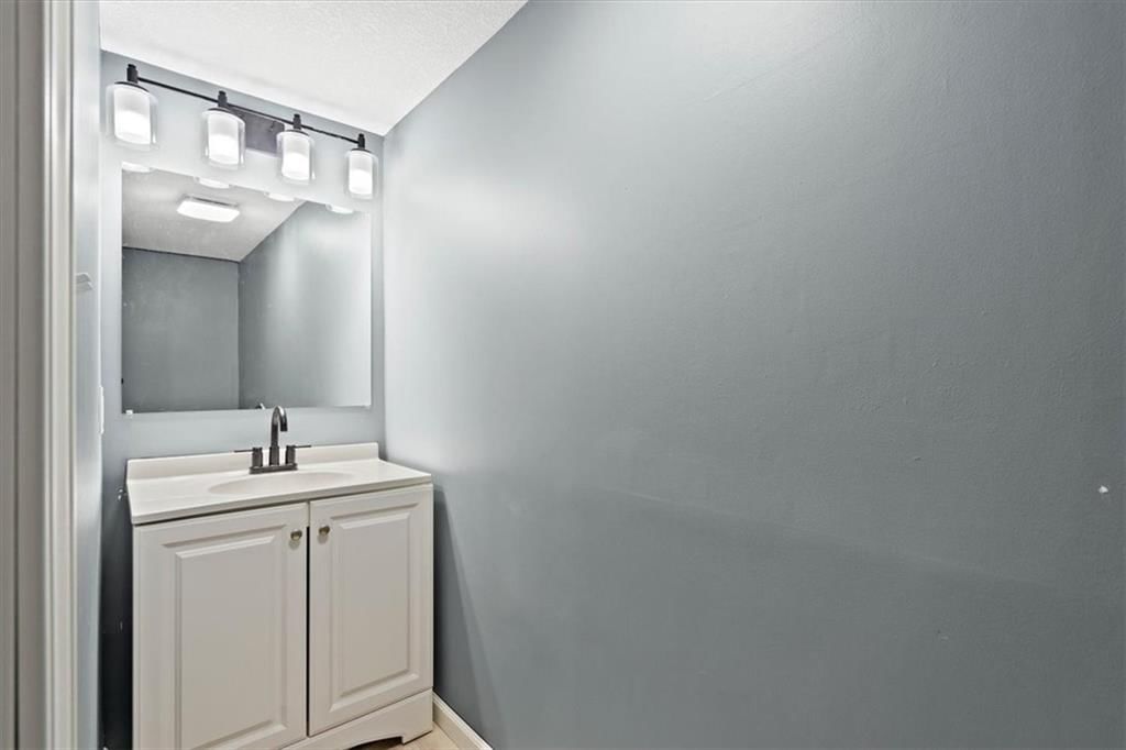 8401 STERLING Avenue — photo 34