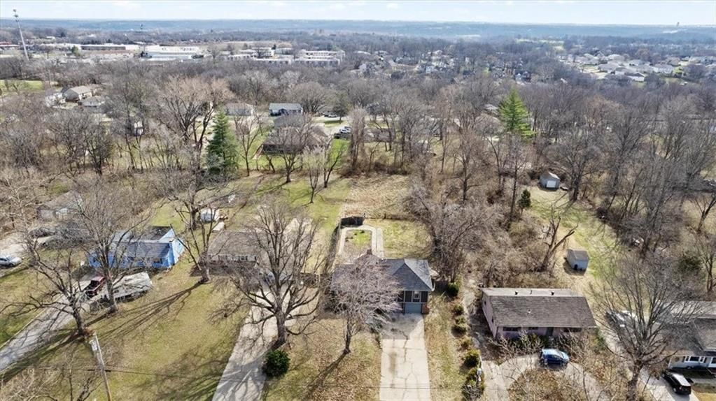 8401 STERLING Avenue — photo 40