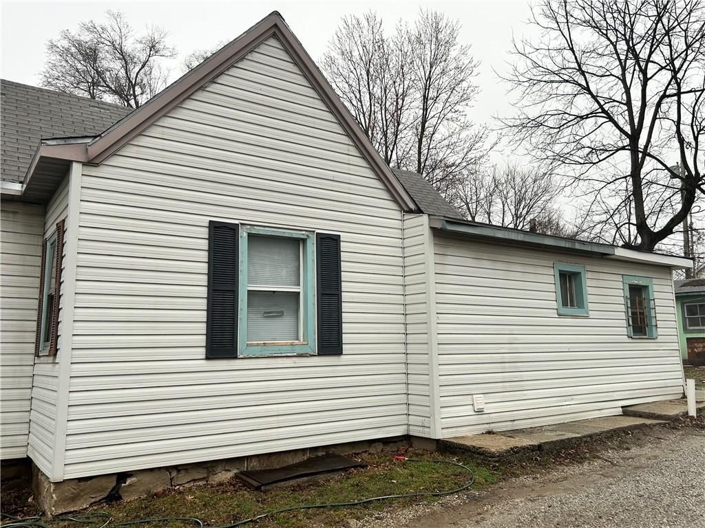 537 S CEDAR Avenue — photo 3