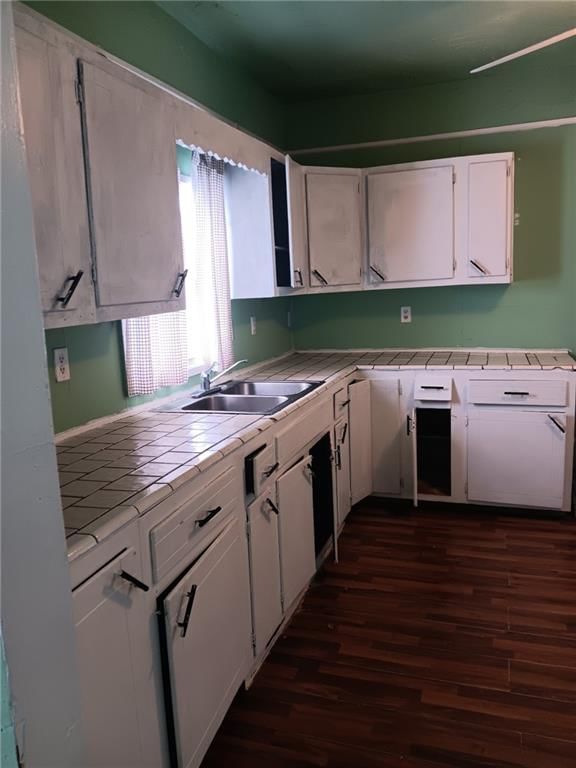 537 S CEDAR Avenue — photo 4