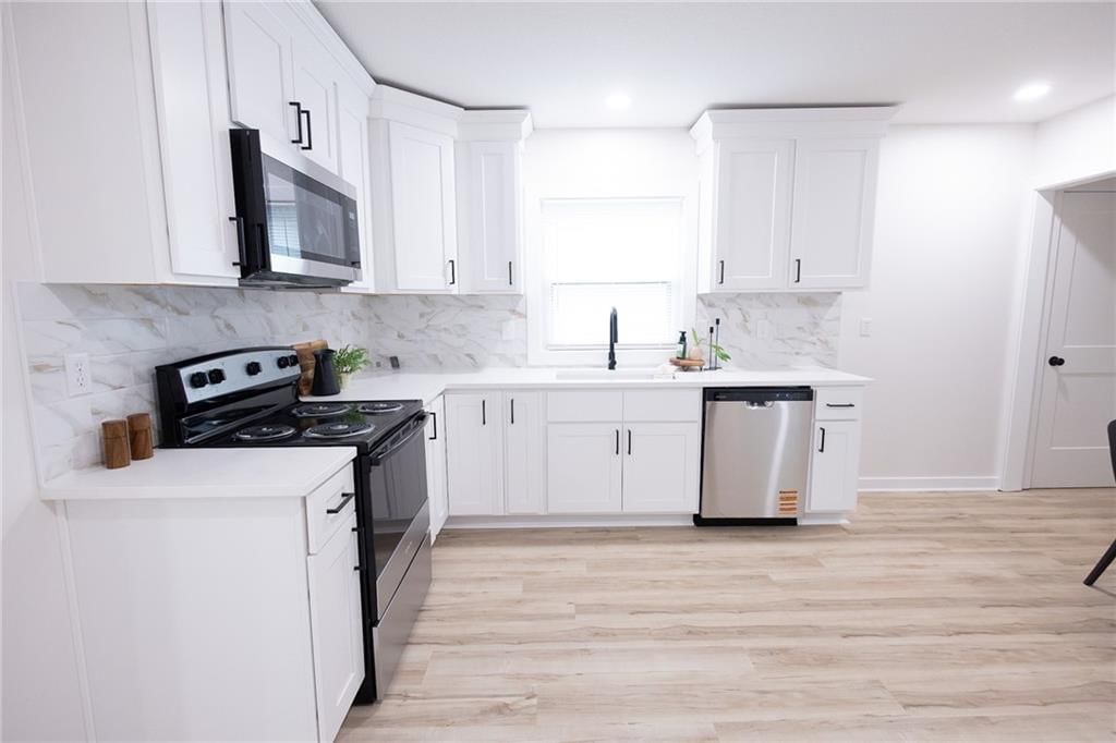 1306 Appleton Avenue — photo 9