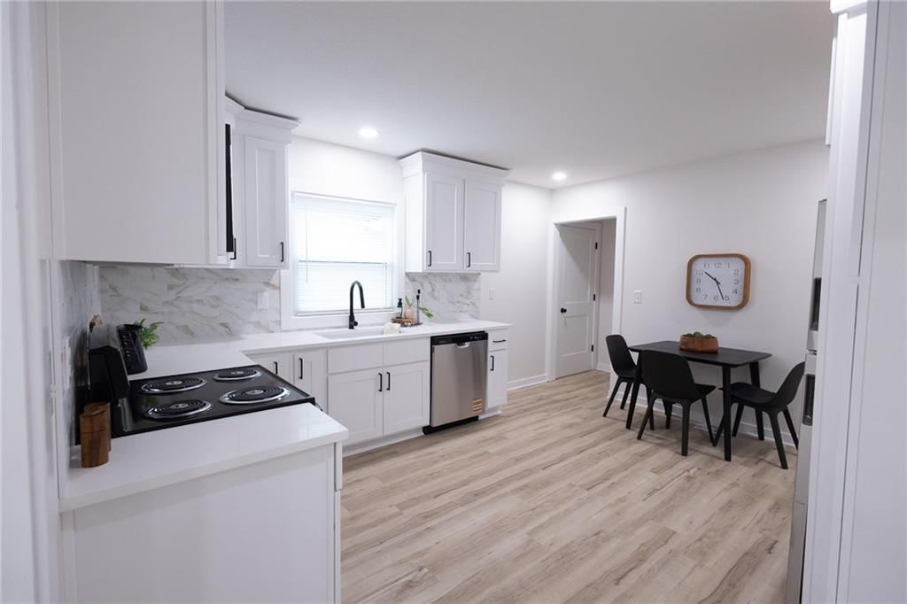 1306 Appleton Avenue — photo 10