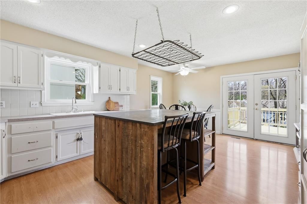1206 Campbell Street — photo 11