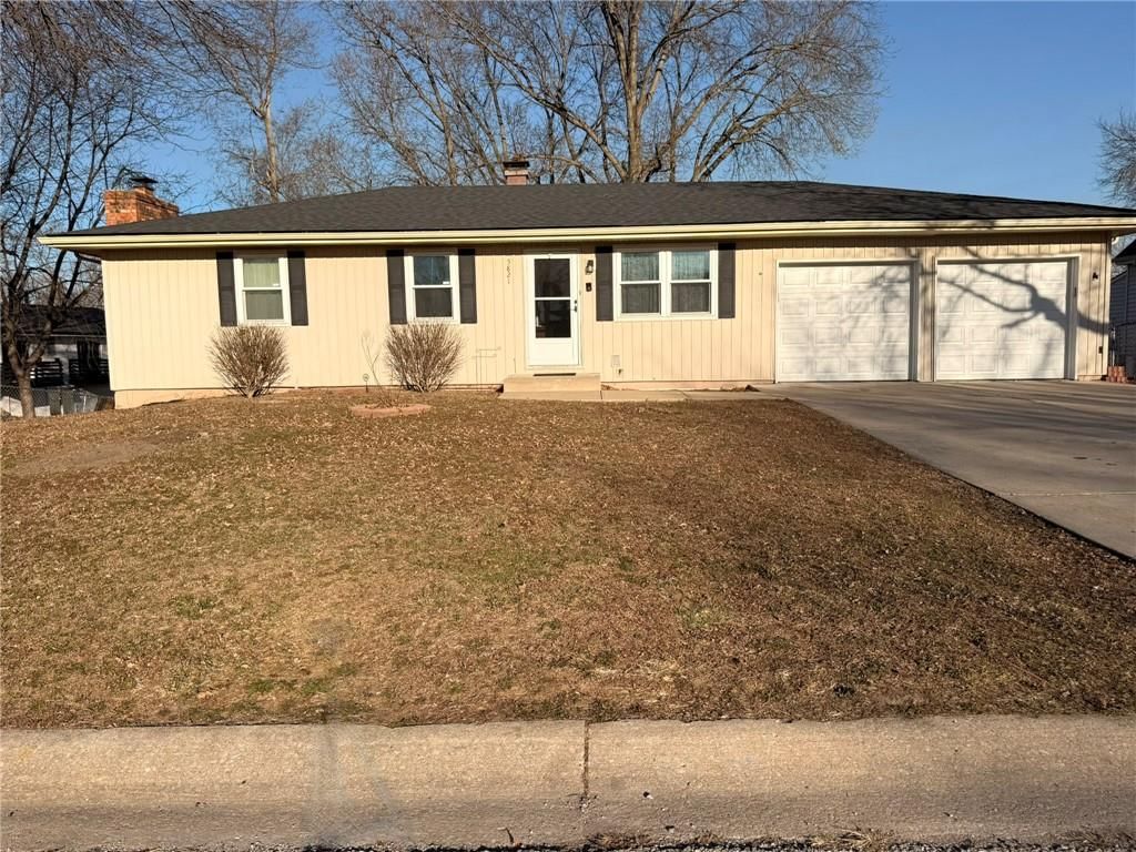 5821 N Colorado Avenue — photo 2