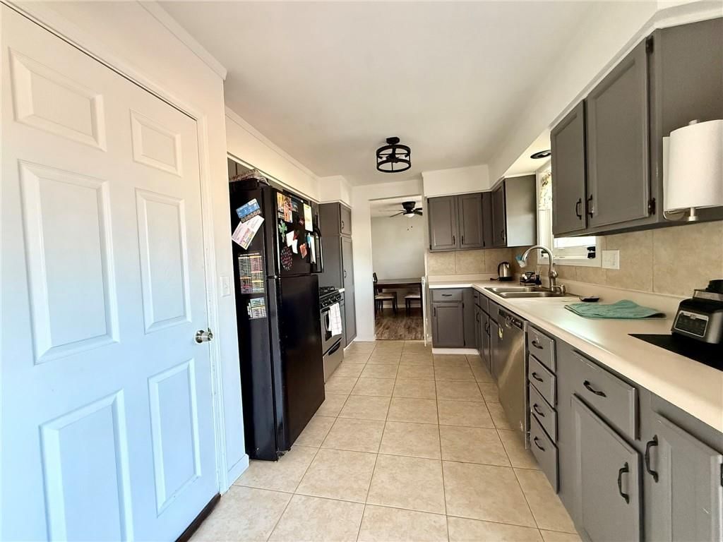 5821 N Colorado Avenue — photo 9