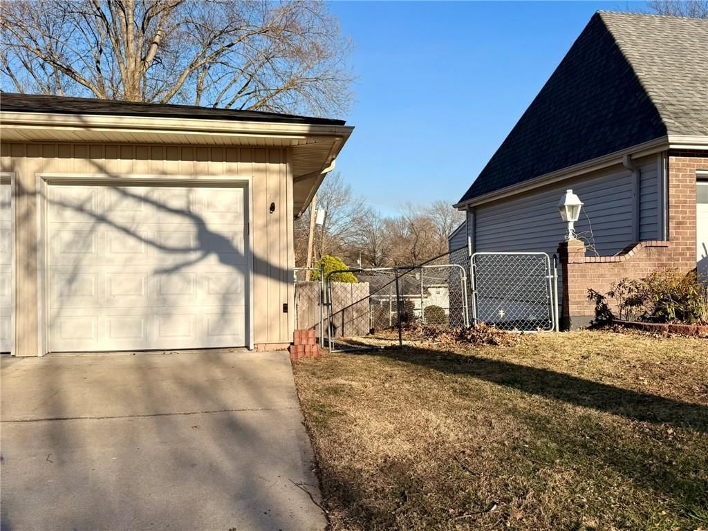 5821 N Colorado Avenue — photo 28
