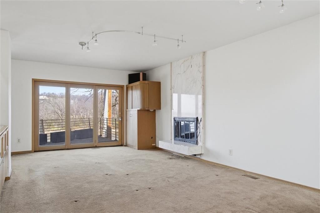 125 Lakeshore Drive S — photo 8