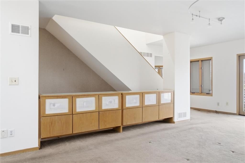 125 Lakeshore Drive S — photo 12