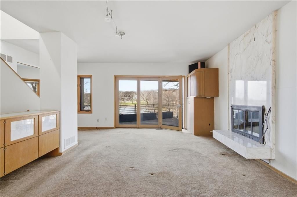 125 Lakeshore Drive S — photo 22