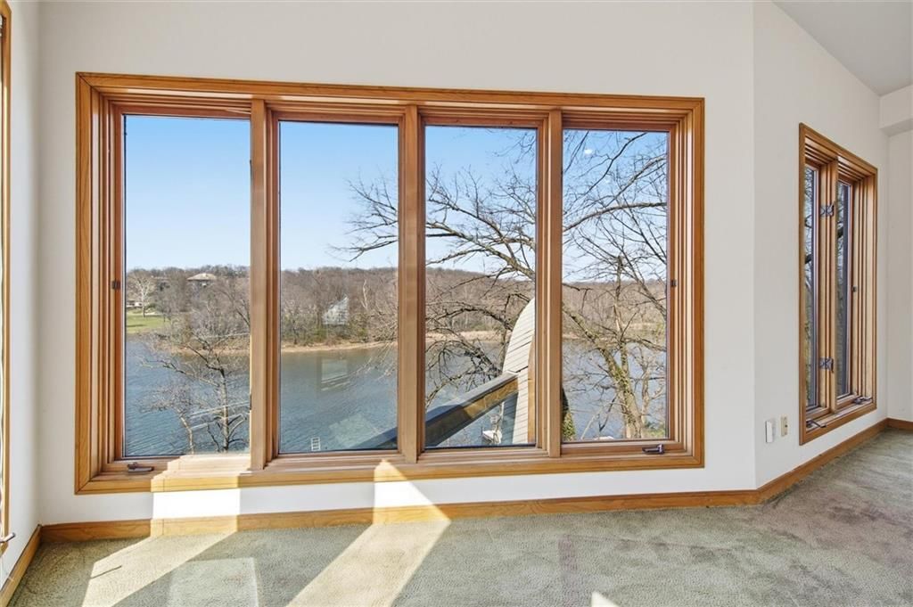 125 Lakeshore Drive S — photo 32