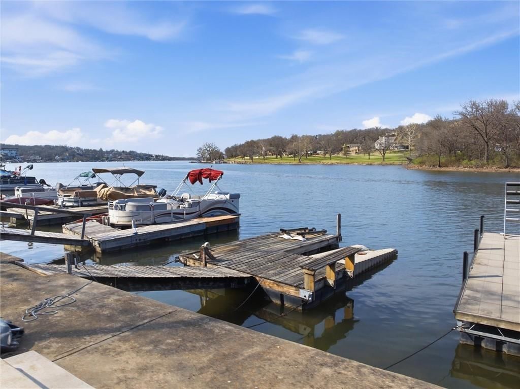 125 Lakeshore Drive S — photo 47