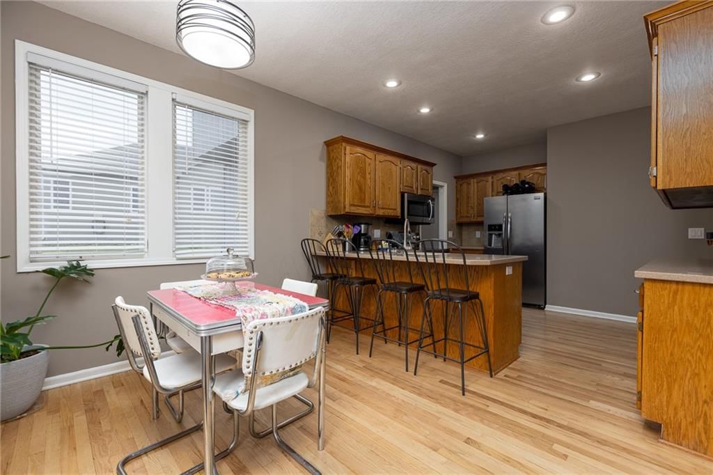 307 W 11th Terrace — photo 12