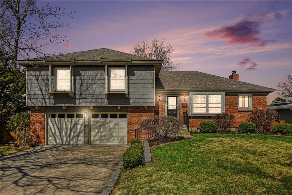 7808 W 95th Terrace, Overland Park, KS