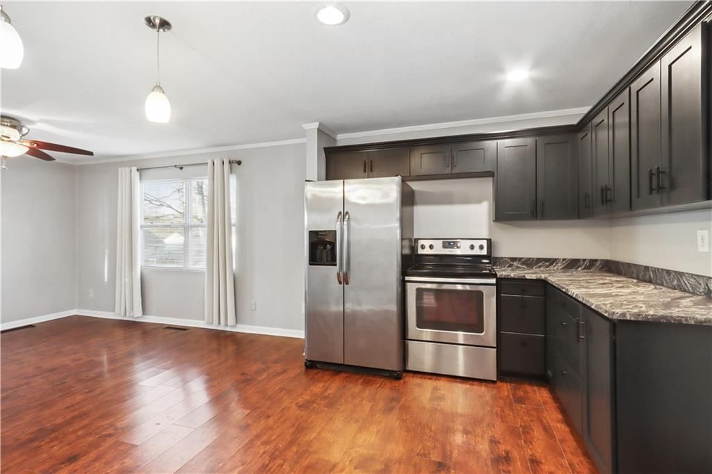 5018 Crest Drive — photo 3