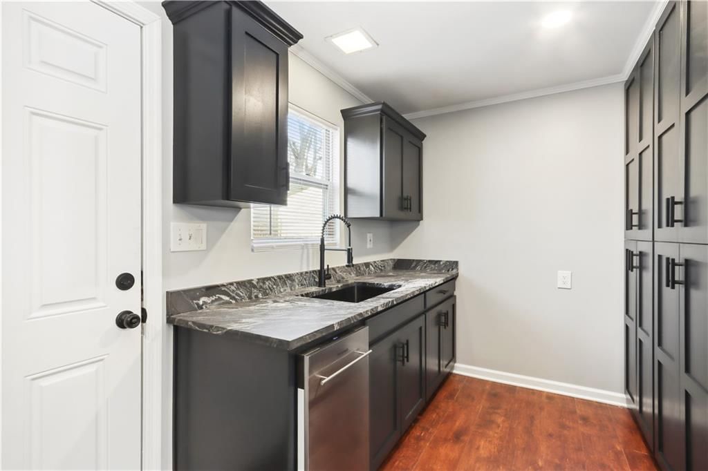 5018 Crest Drive — photo 5
