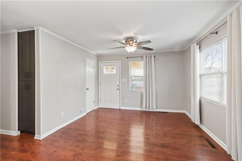 5018 Crest Drive — photo 8