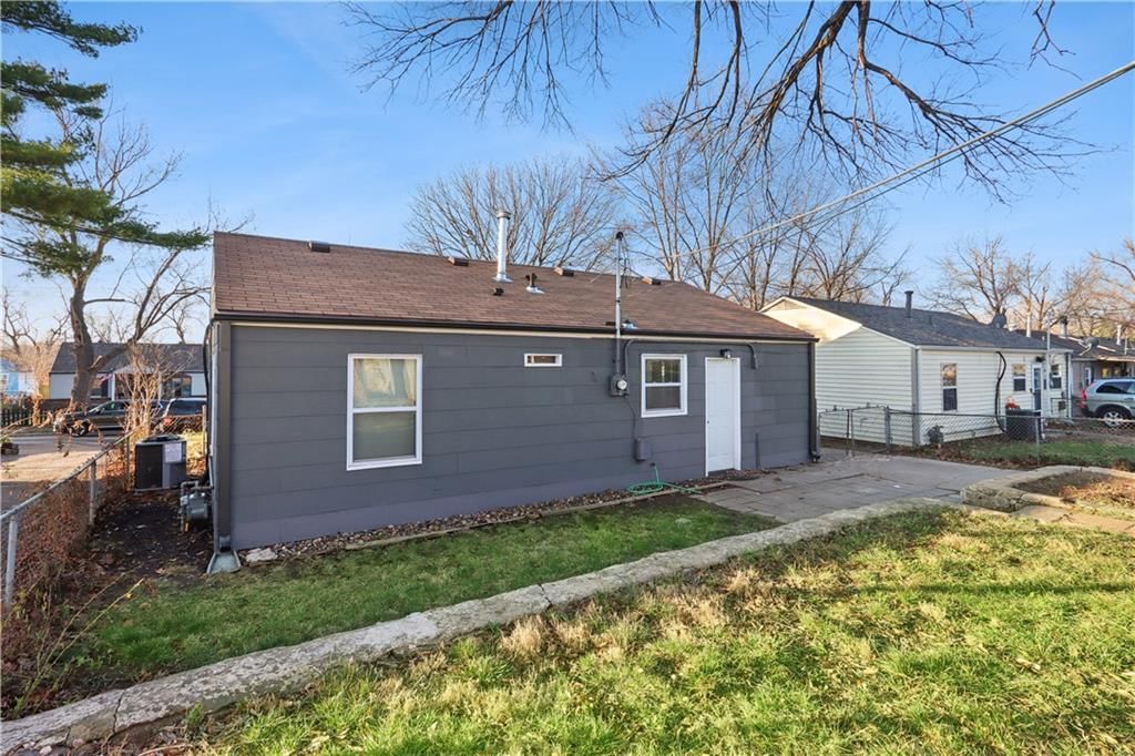 5018 Crest Drive — photo 15