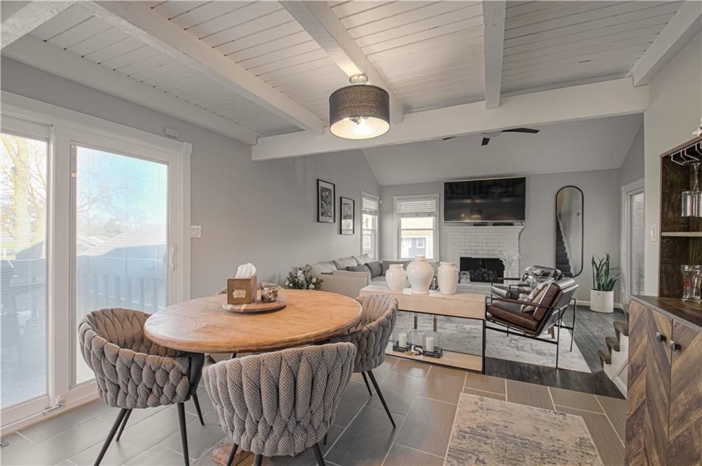 282 NE Bayview Drive — photo 4