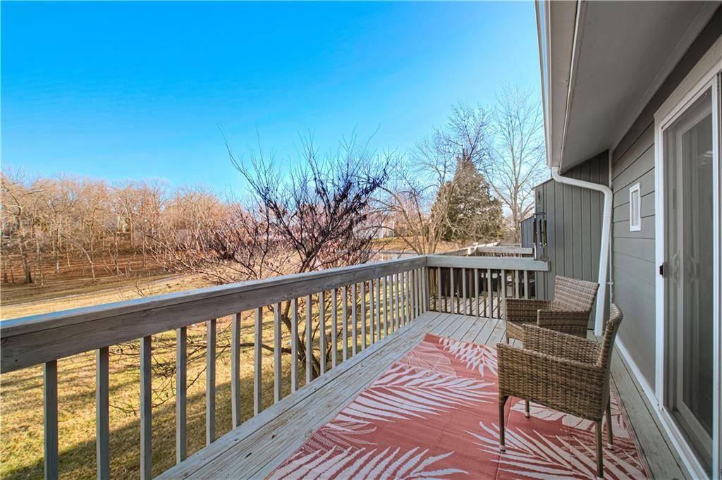 282 NE Bayview Drive — photo 32