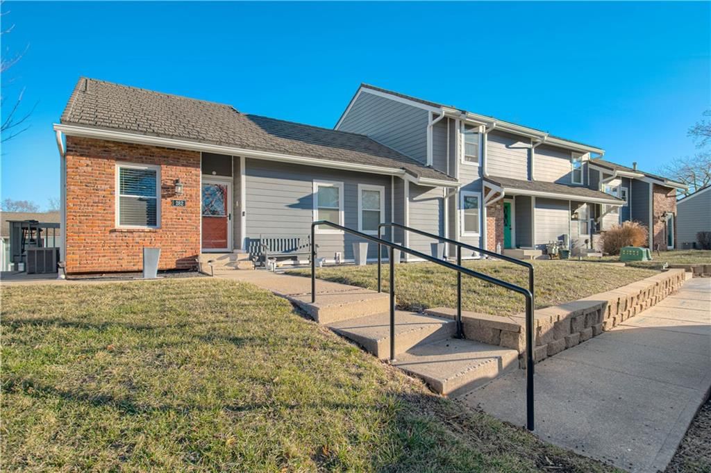282 NE Bayview Drive — photo 39