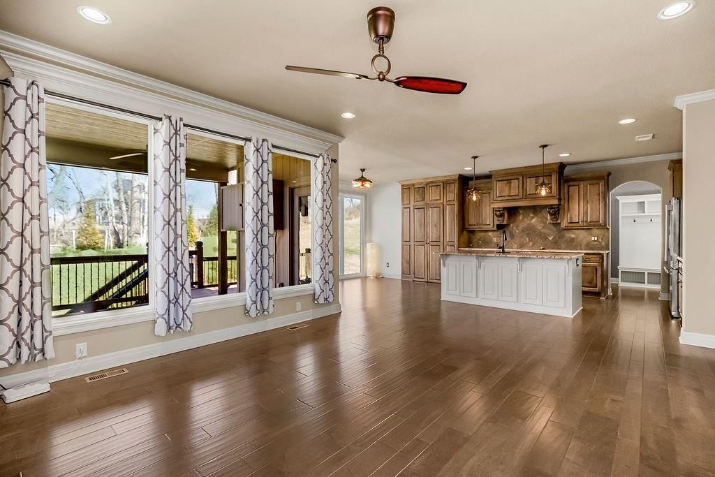 9726 Apple Blossom Lane — photo 11