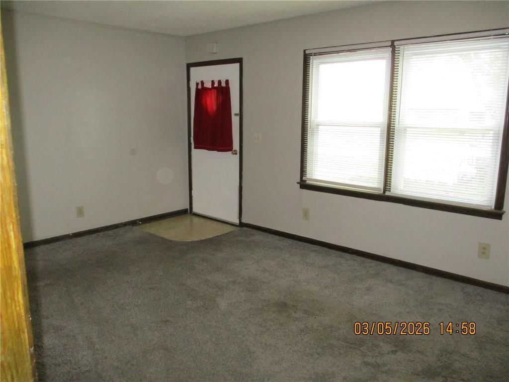 208 E Kay Street — photo 2