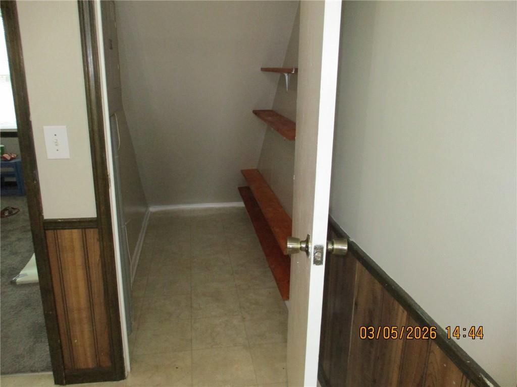 208 E Kay Street — photo 12