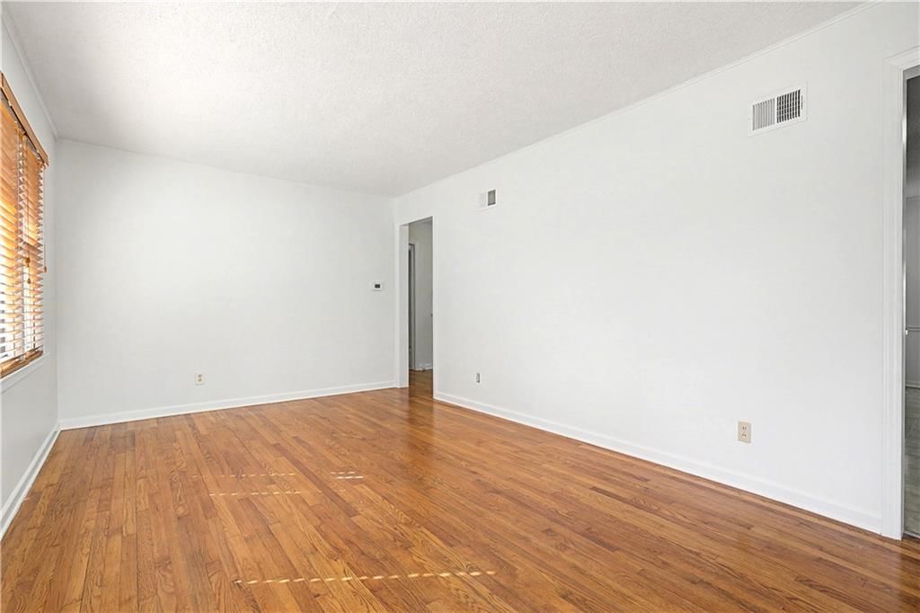 7120 Roe Avenue — photo 5