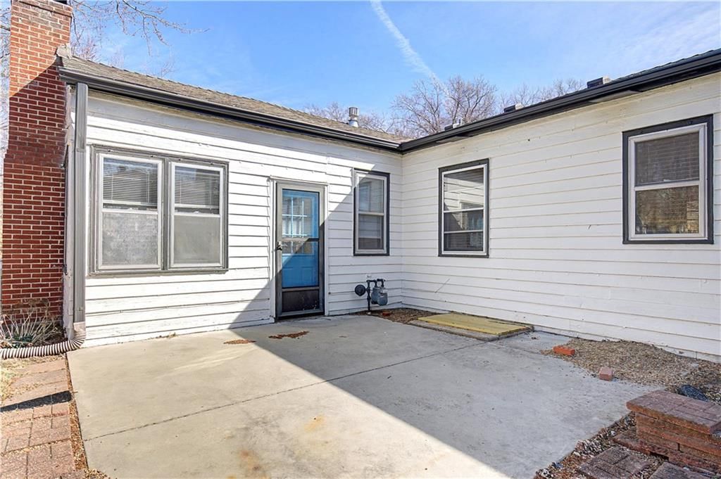 7120 Roe Avenue — photo 18