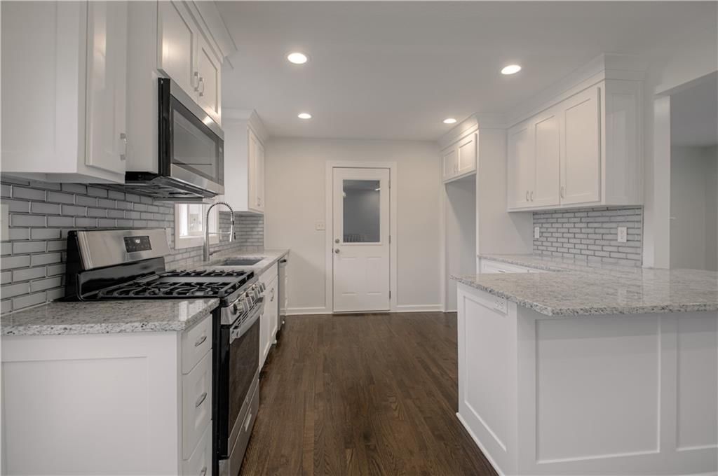 7332 Parallel Parkway — photo 8