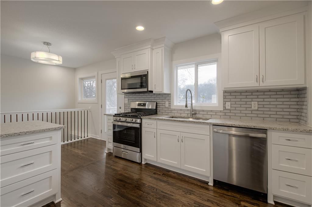 7332 Parallel Parkway — photo 9