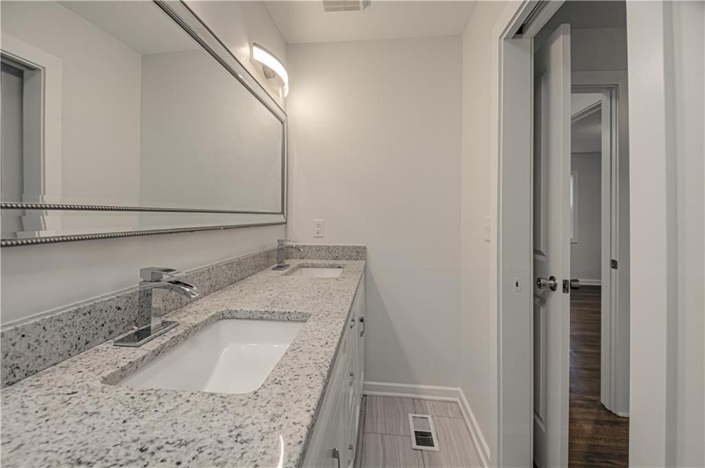 7332 Parallel Parkway — photo 14