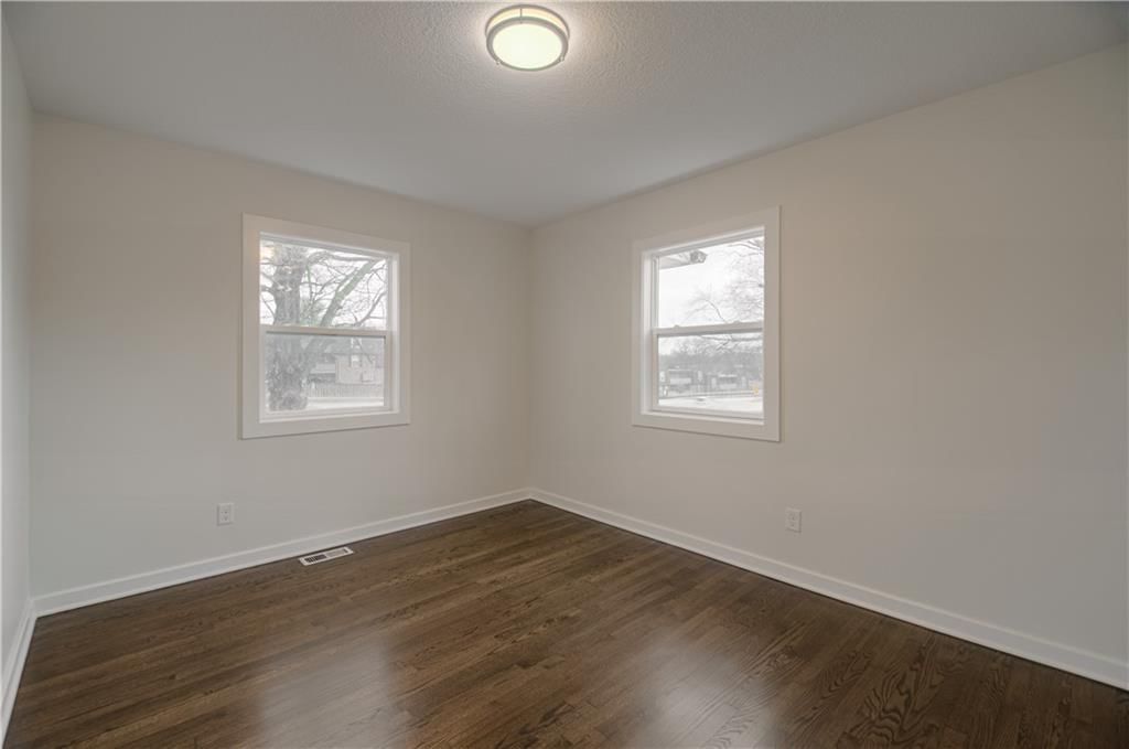 7332 Parallel Parkway — photo 15