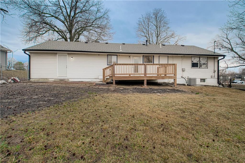 7332 Parallel Parkway — photo 31