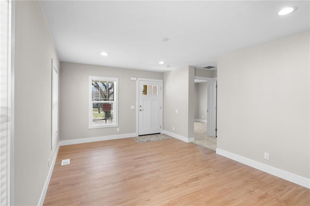 2726 N 21st Place — photo 4