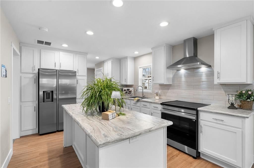 2726 N 21st Place — photo 8